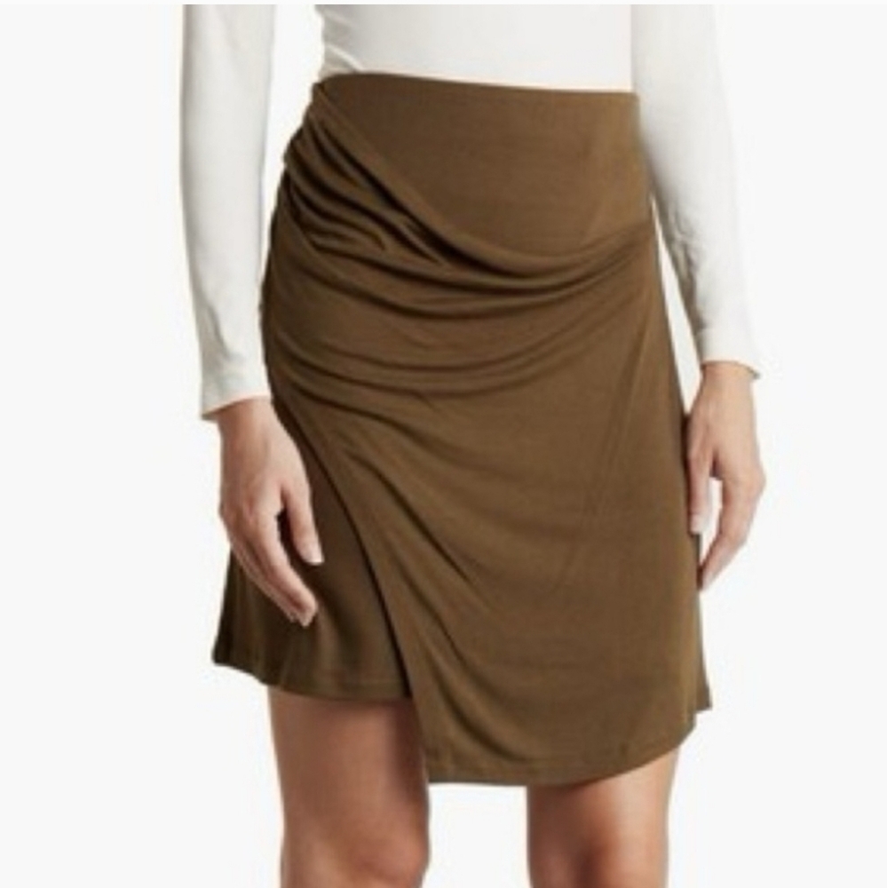 Vince Olive Green Gathered Mini Skirt, Size Medium, NWOT
